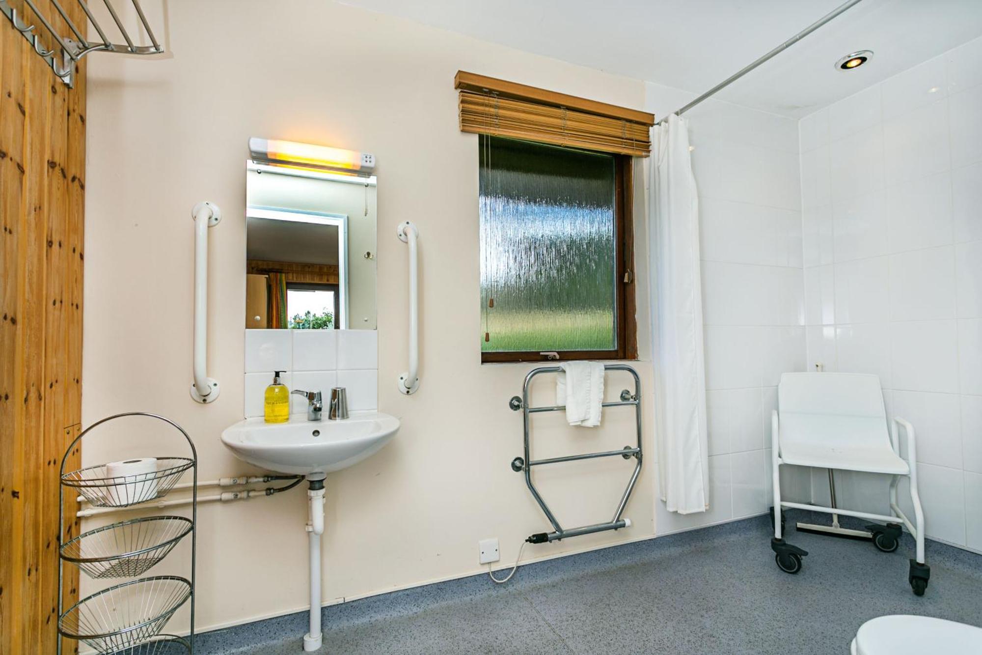 Laburnum Lodge Sleeps 6 Wheelchair Access Майнхед Экстерьер фото