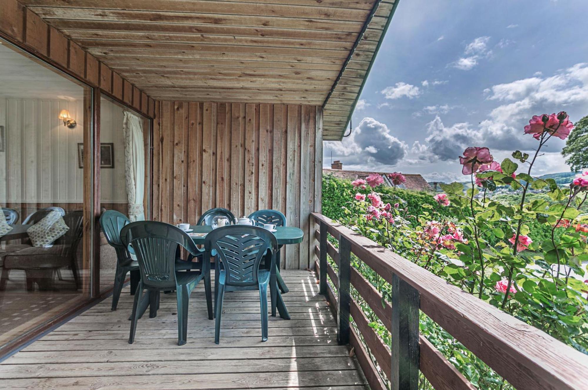 Laburnum Lodge Sleeps 6 Wheelchair Access Майнхед Экстерьер фото